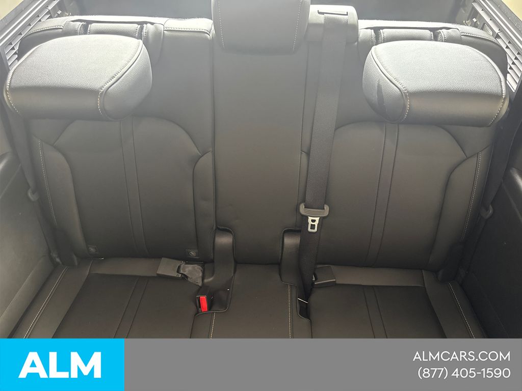 Used 2024 White Mazda Preferred image 25