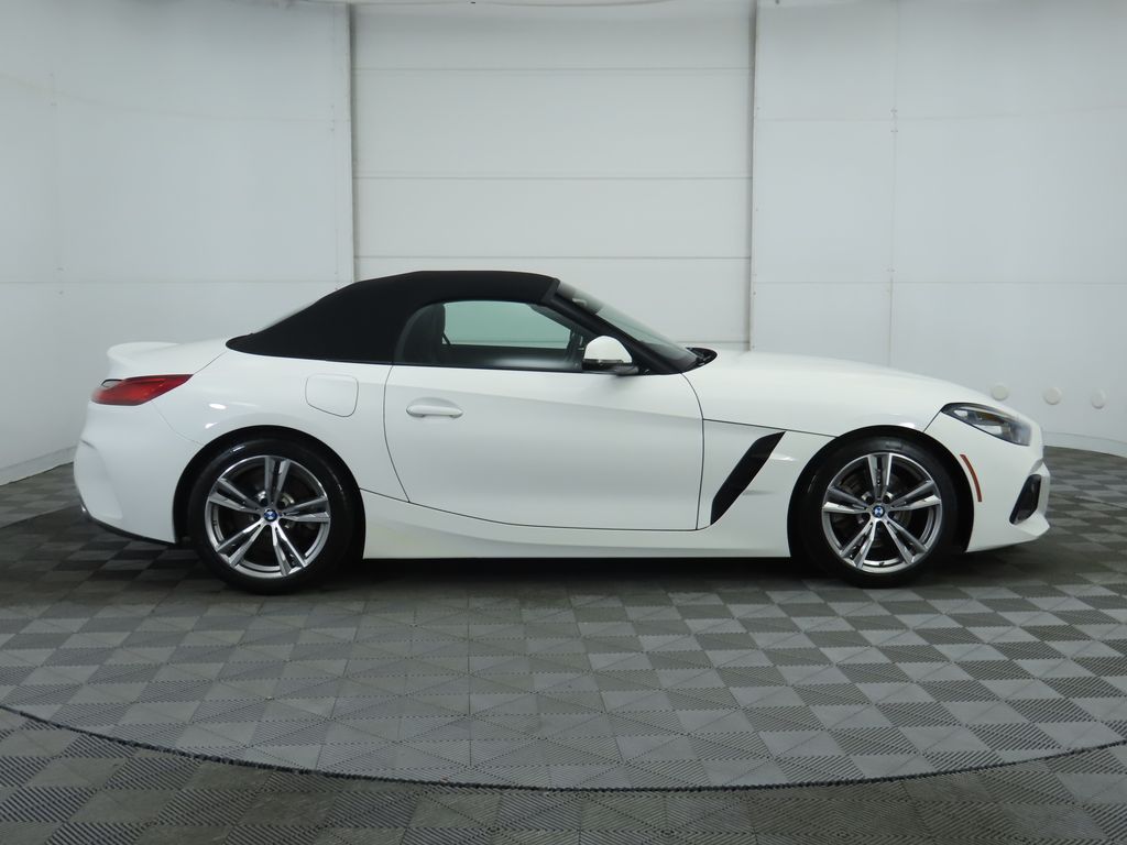 Thumbnail: 2025 BMW Z4 - 12