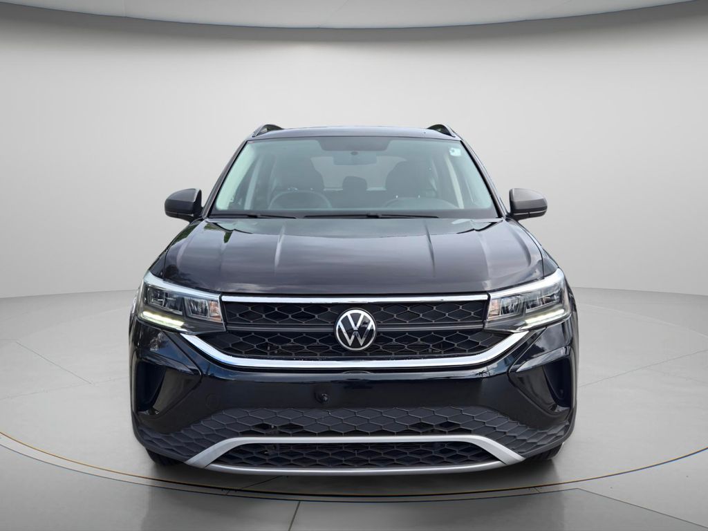 2022 Volkswagen Taos - $16,500