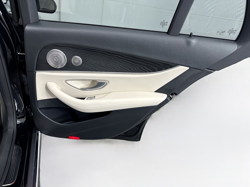 Thumbnail: 2023 Mercedes-Benz E-Class - 28