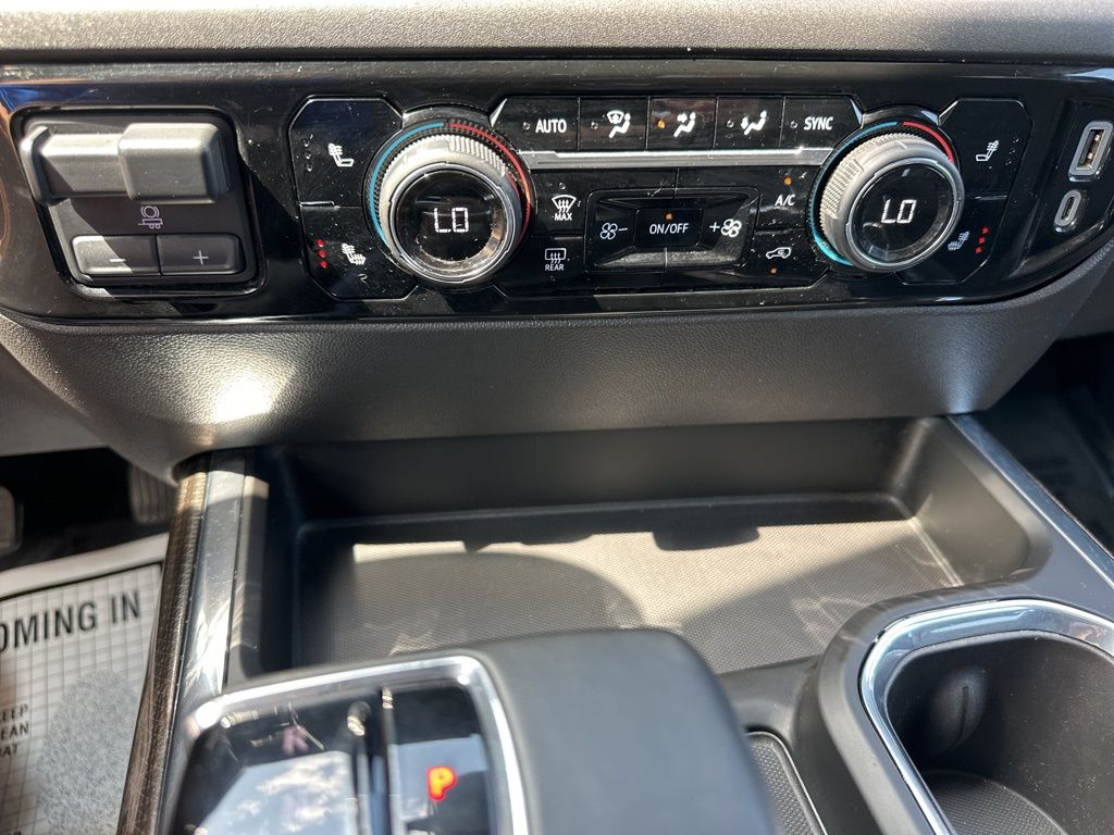 2023 Summit White Chevrolet Silverado 1500 LT Trail Boss 4X4 Truck