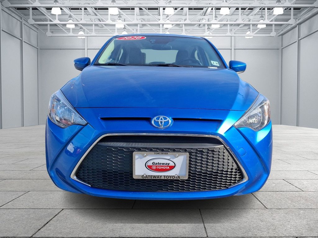 2020 Toyota Yaris L 2