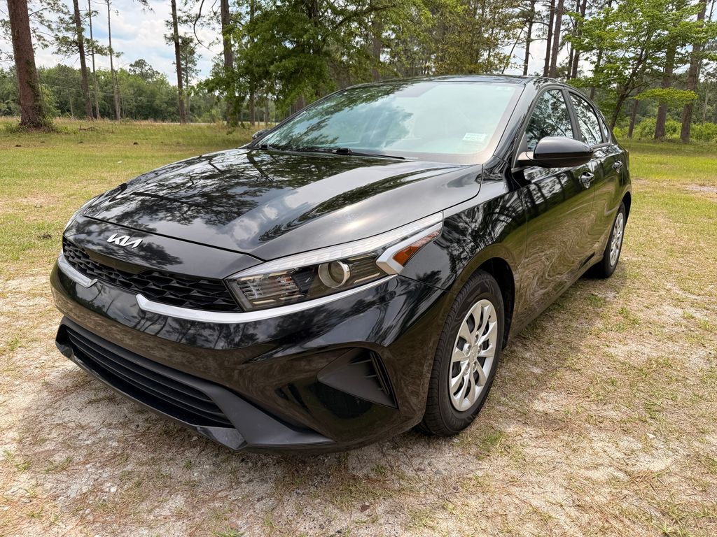 Aurora Black Pearl 2024 Kia Forte LX FWD Sedan Front-Wheel Drive Continuously Variable Transmission