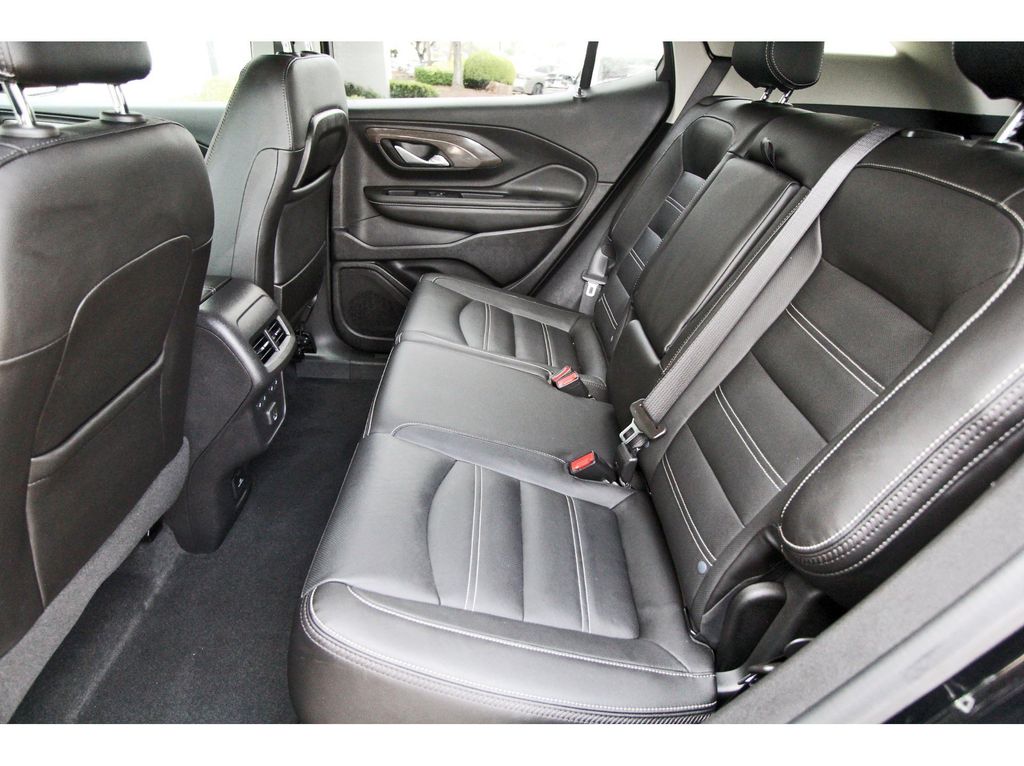 2024 GMC Terrain Denali - 6