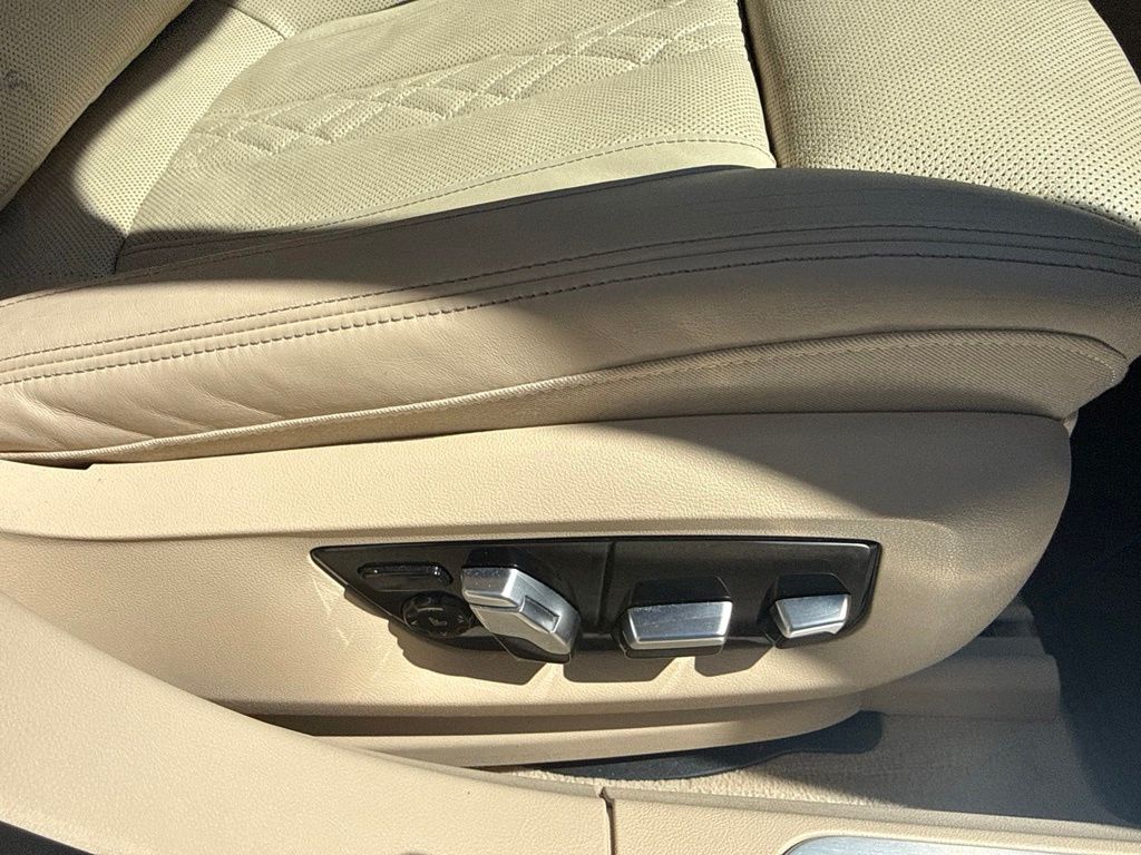 2020 BMW 750i xDrive