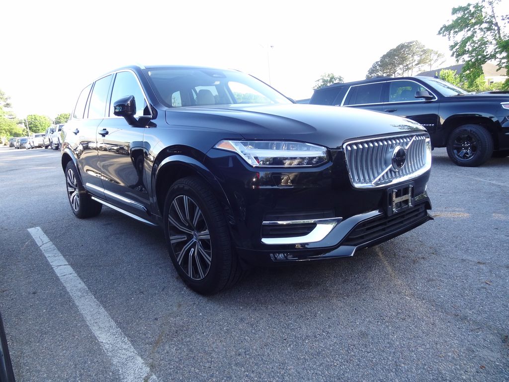 2024 Volvo XC90 B6 Plus 7-Seater Bright theme 4WD's photo
