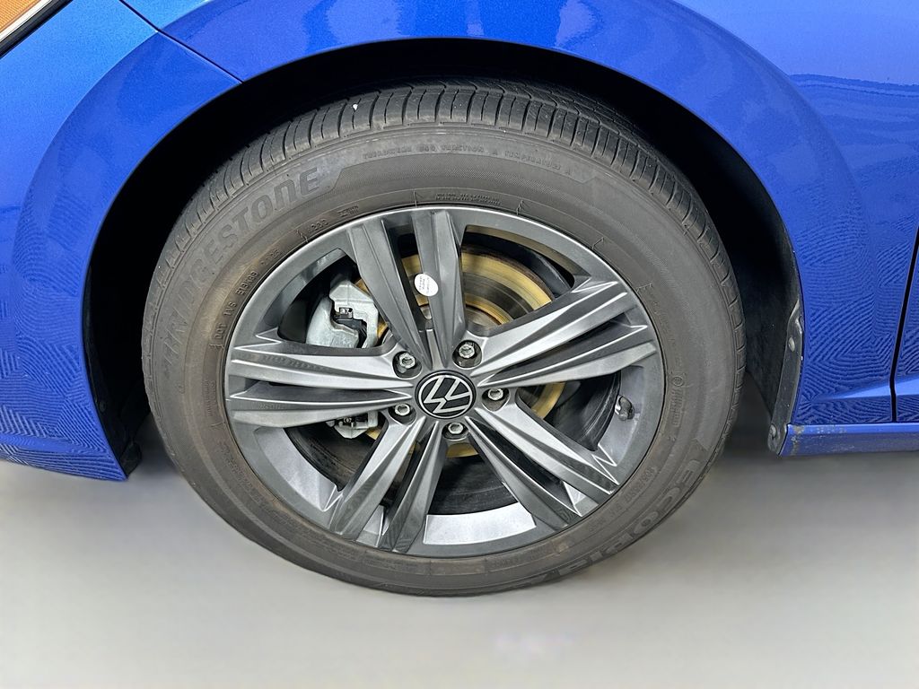 Thumbnail: 2023 Volkswagen Jetta - 29