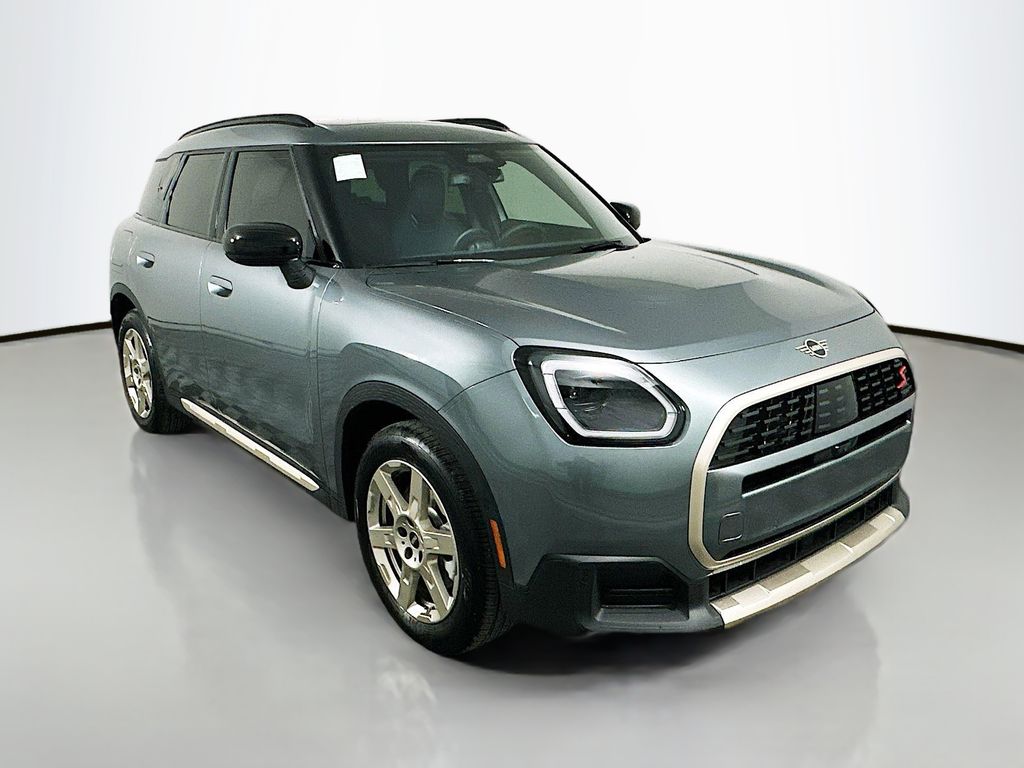2025 MINI Cooper Countryman Iconic 3