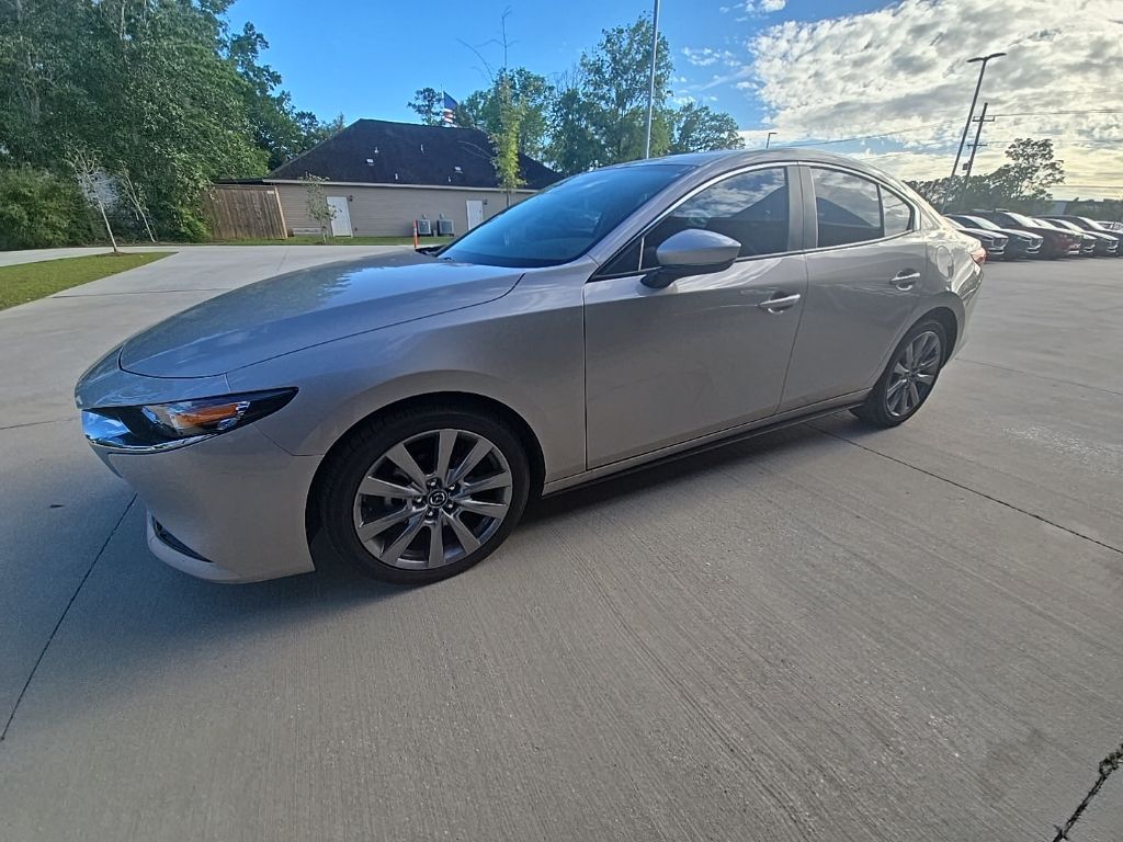 Gray (Platinum Quartz Metallic) 2025 Mazda MAZDA3 2.5 S Preferred Sedan FWD Sedan Front-Wheel Drive 6-Speed Automatic