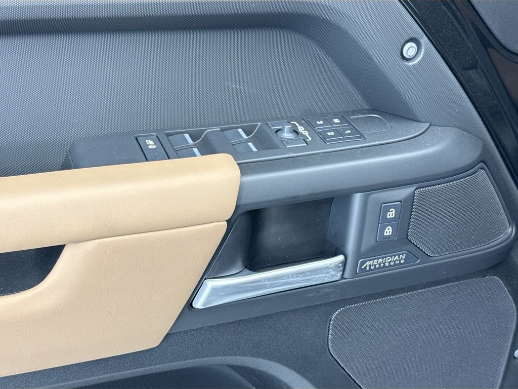 Thumbnail: 2026 Land Rover Defender - 23