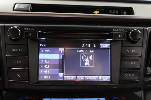 2018 Toyota RAV4 Hybrid LE photo