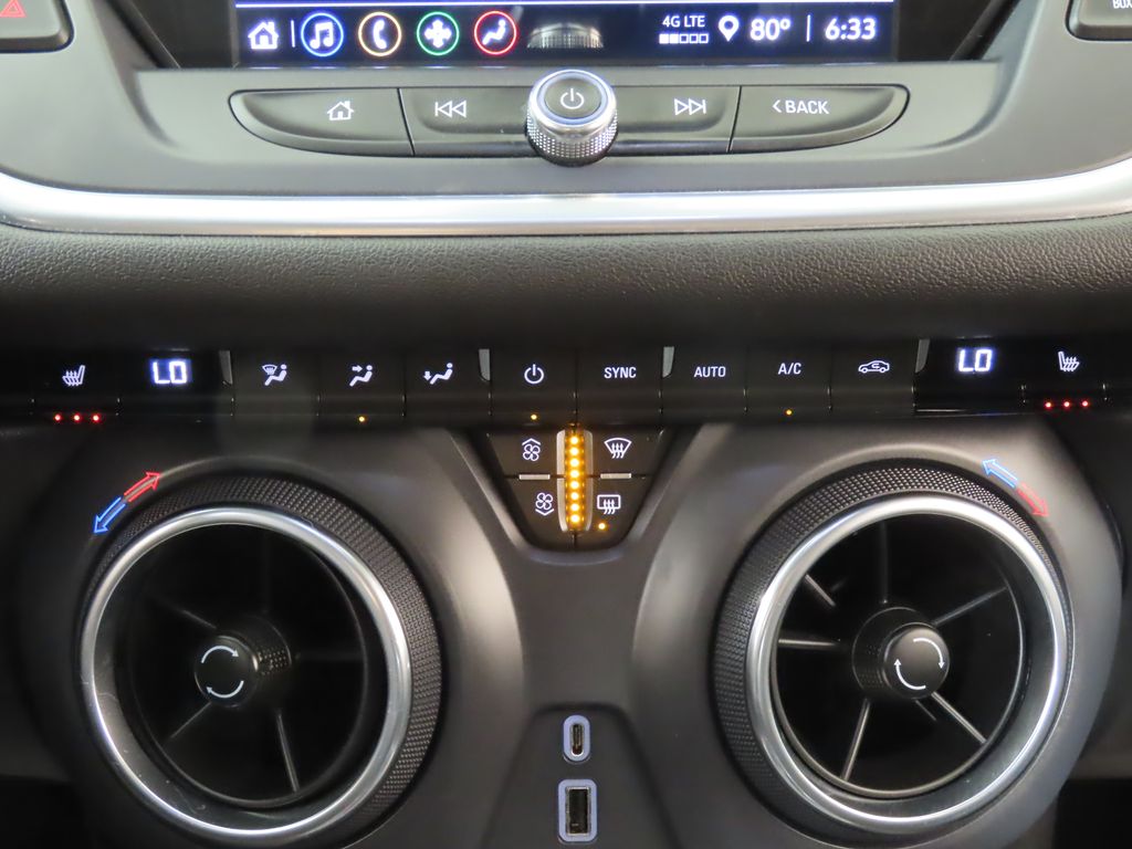 Thumbnail: 2021 Chevrolet Blazer - 24