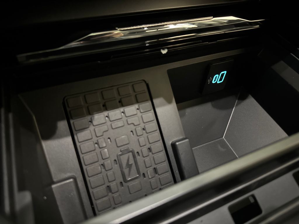 New 2026 Gray Ford Lariat image 35