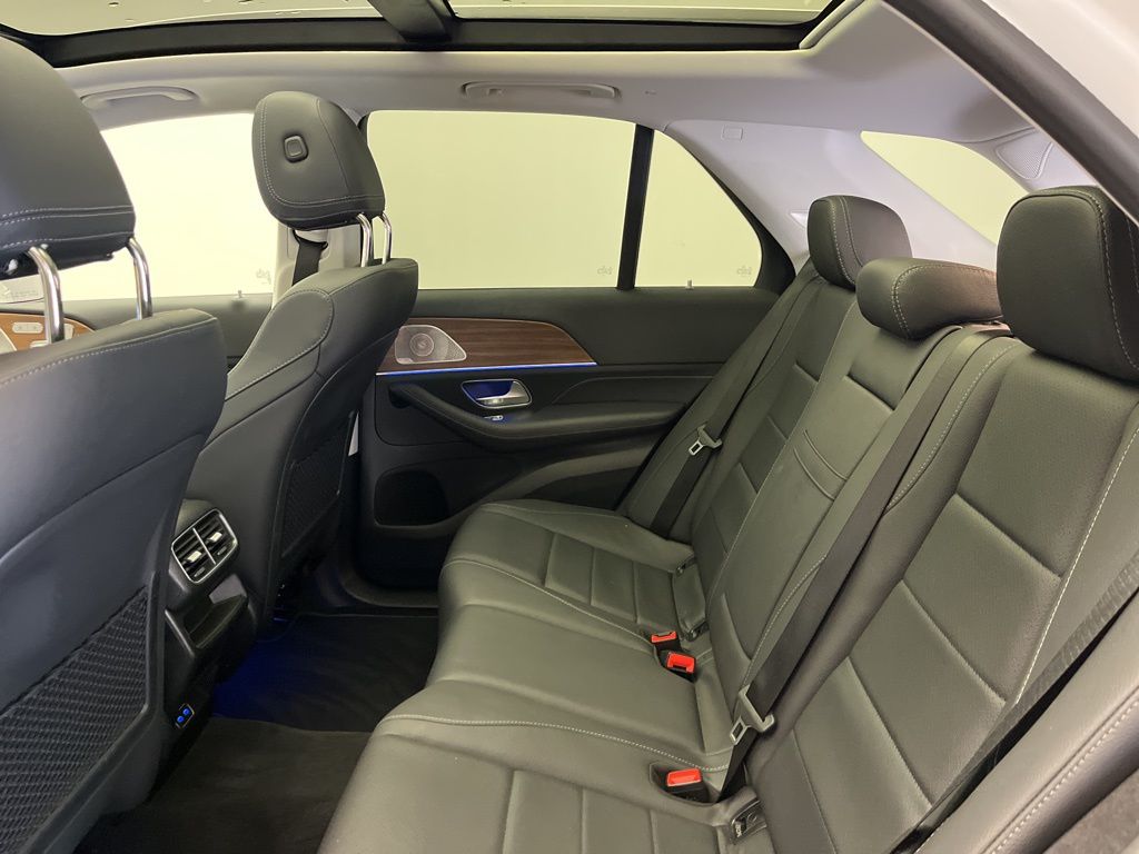 Thumbnail: 2025 Mercedes-Benz GLE - 24