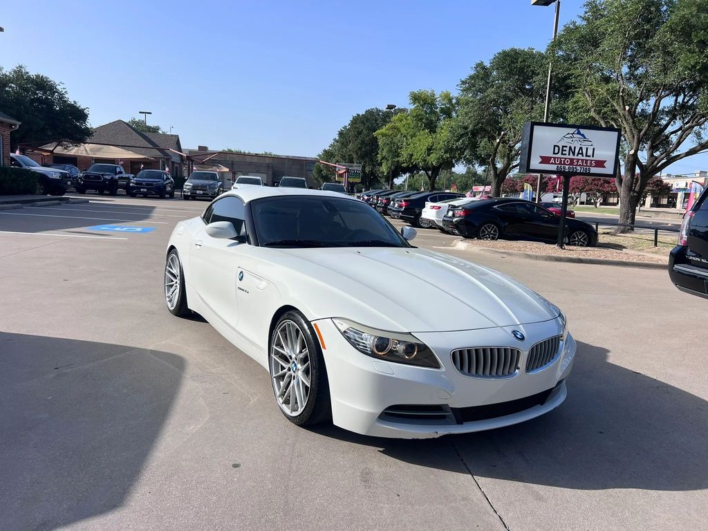 Alpine White 2012 BMW Z4 Convertible Rear-Wheel Drive 7-Speed Manual