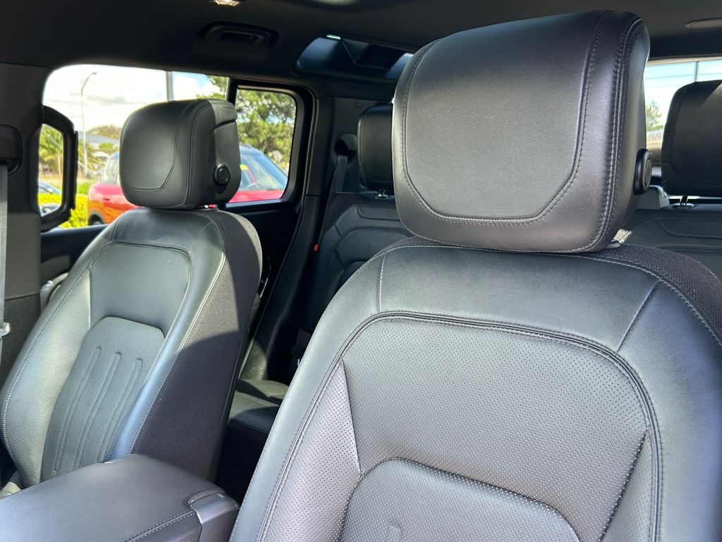 Thumbnail: 2023 Land Rover Defender - 14