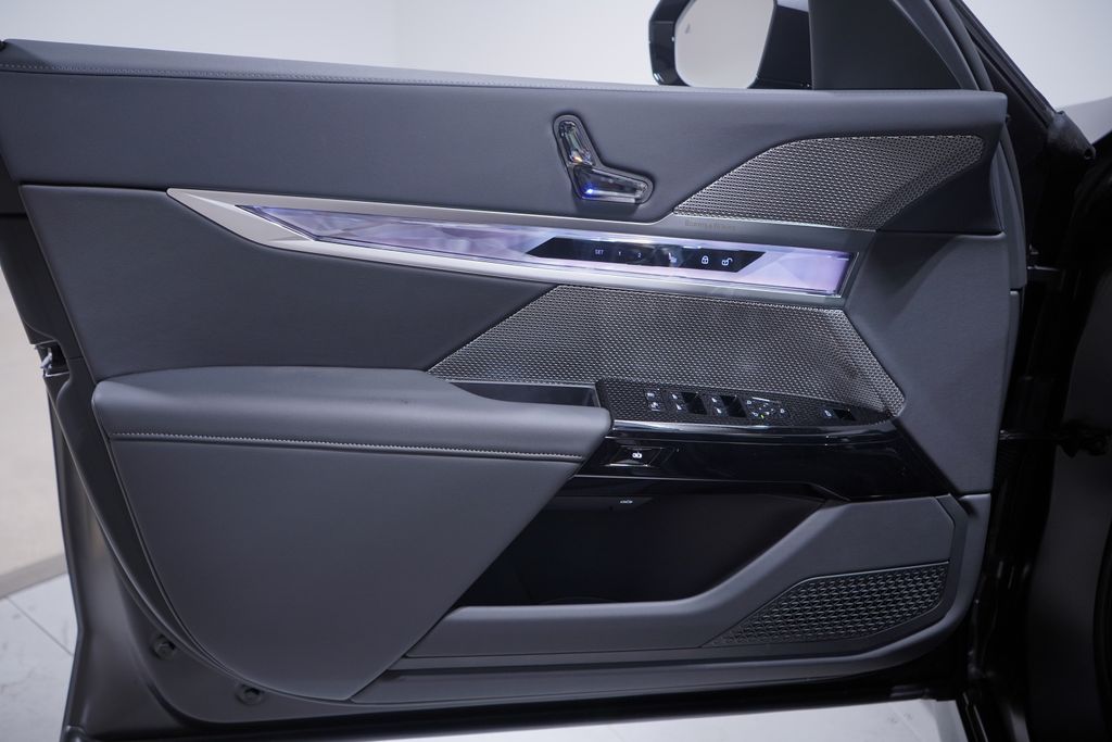 Thumbnail: 2025 BMW 7 Series - 14