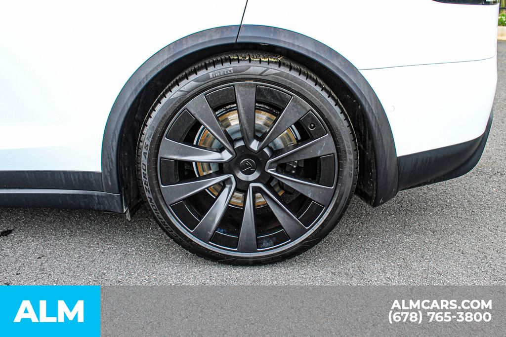 Used 2023 White Tesla Standard Range image 12