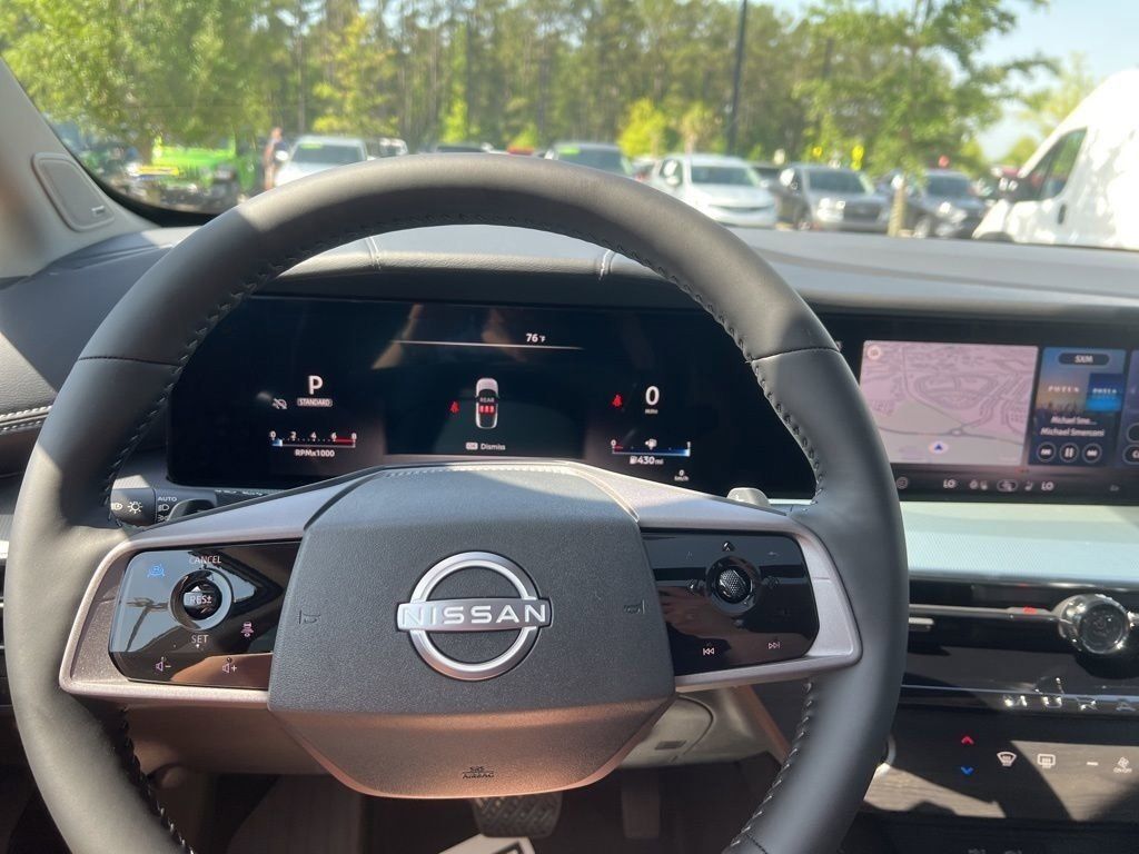 2025 Champagne Silver Metallic Nissan Murano SL AWD SUV