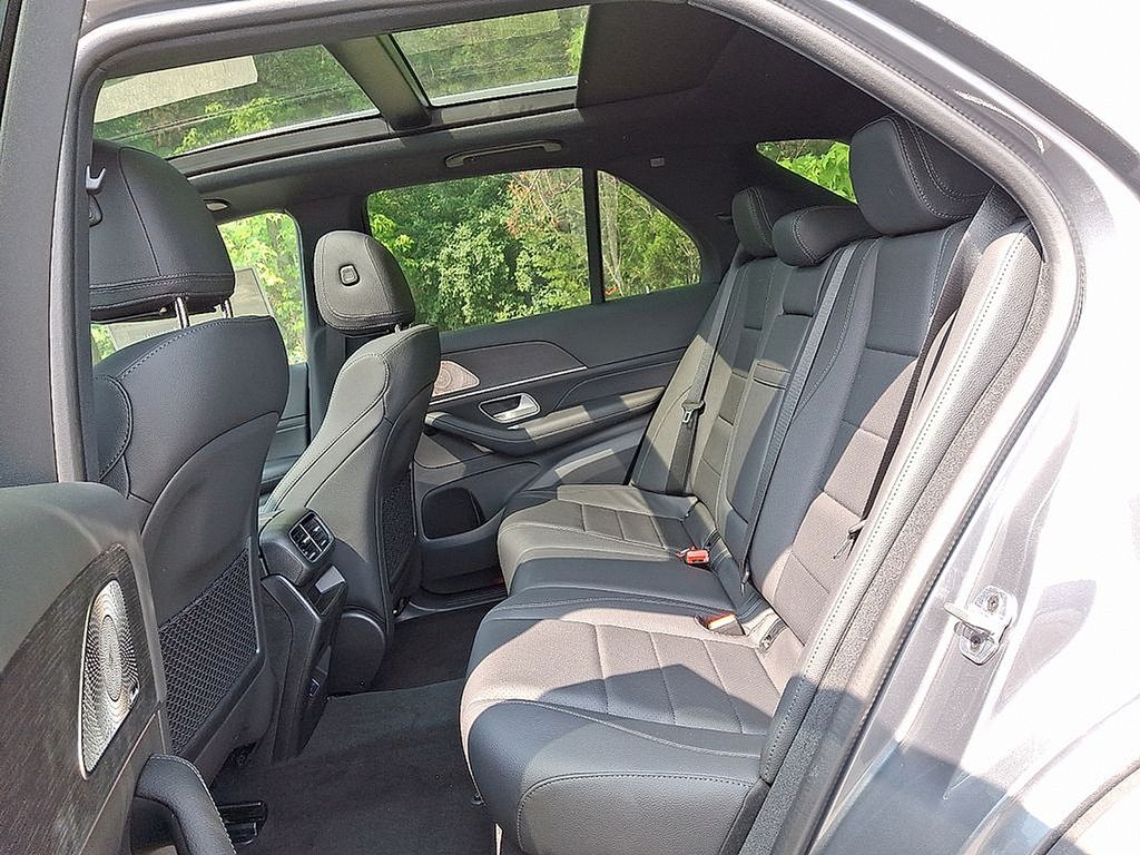 Thumbnail: 2025 Mercedes-Benz GLE - 7