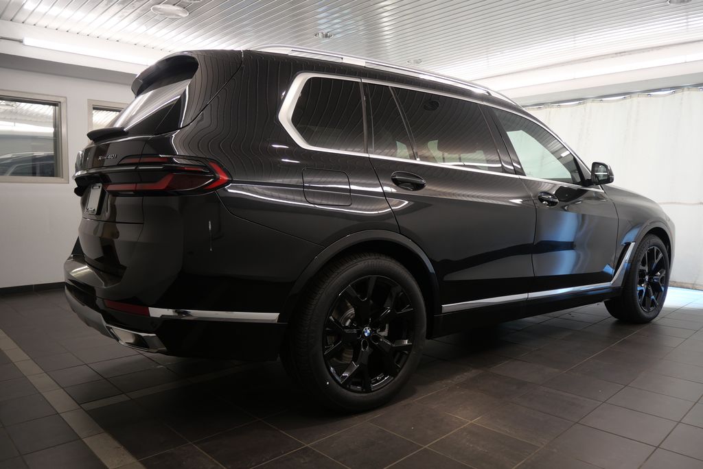 2025 BMW X7 xDrive40i 6