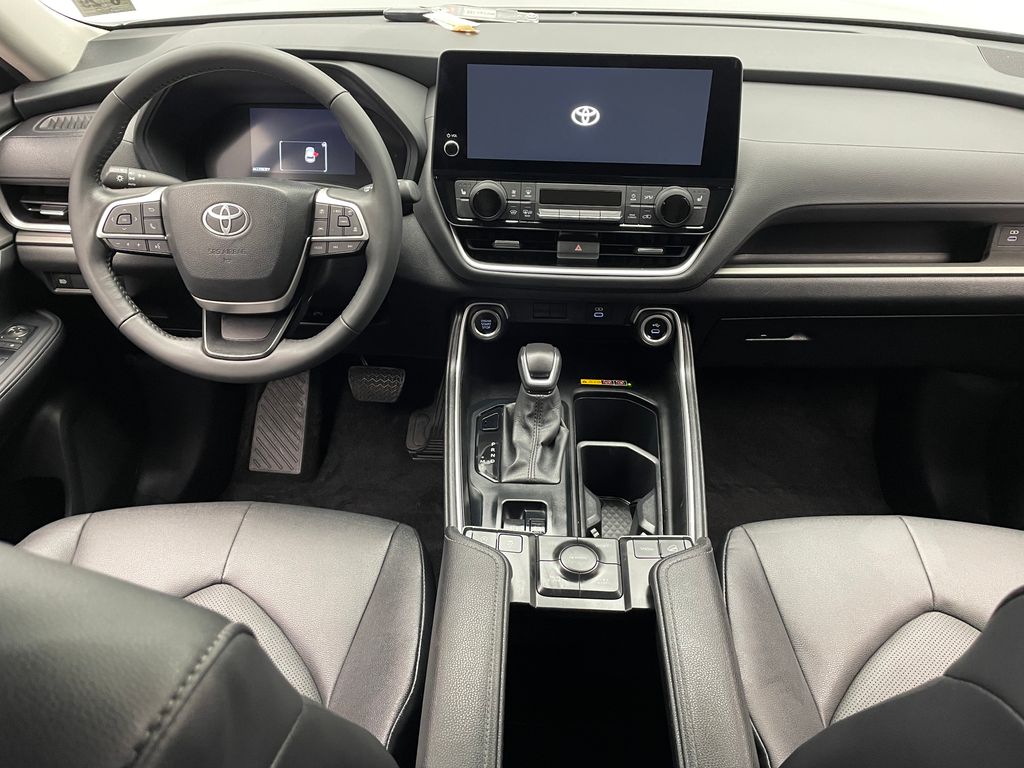 Thumbnail: 2024 Toyota Grand Highlander - 19