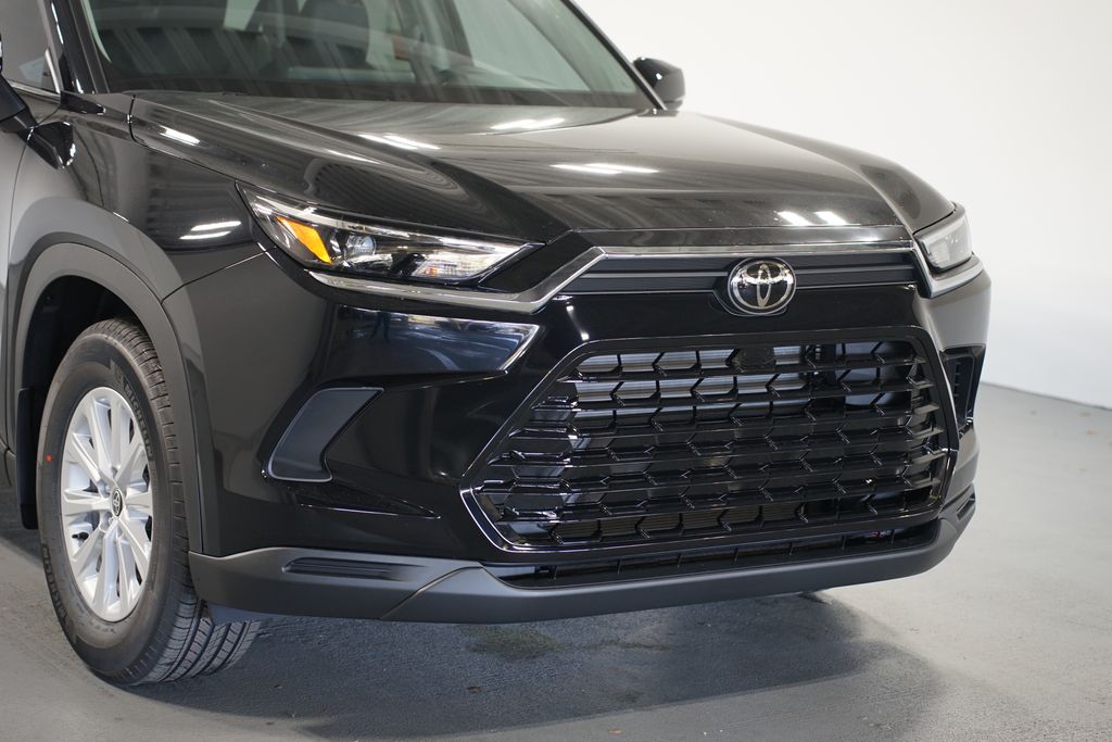 Thumbnail: 2026 Toyota Grand Highlander - 4