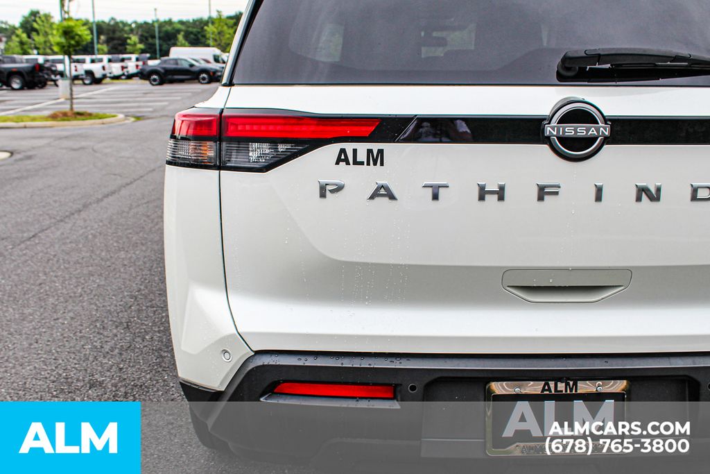 Used 2024 White Nissan SV image 13
