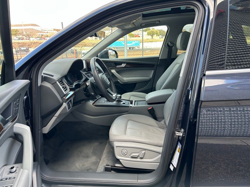 Used 2020  Audi 45 Premium image 15