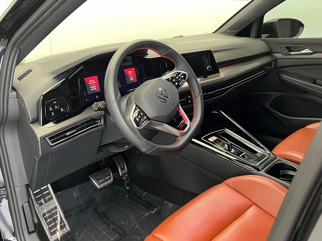 Thumbnail: 2023 Volkswagen Golf - 4