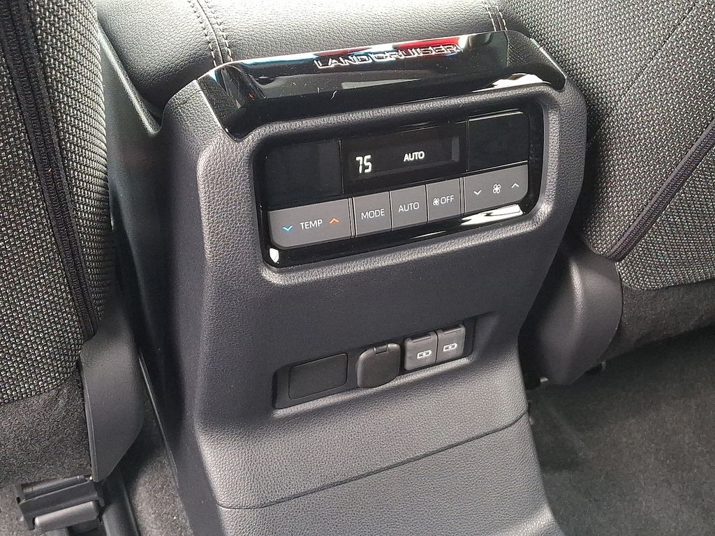 Thumbnail: 2024 Toyota Land Cruiser - 11