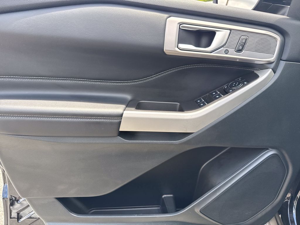 Used 2024 Ford Explorer SUV