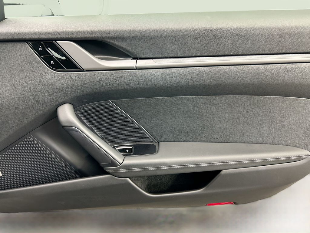 Thumbnail: 2020 Porsche 911 - 24