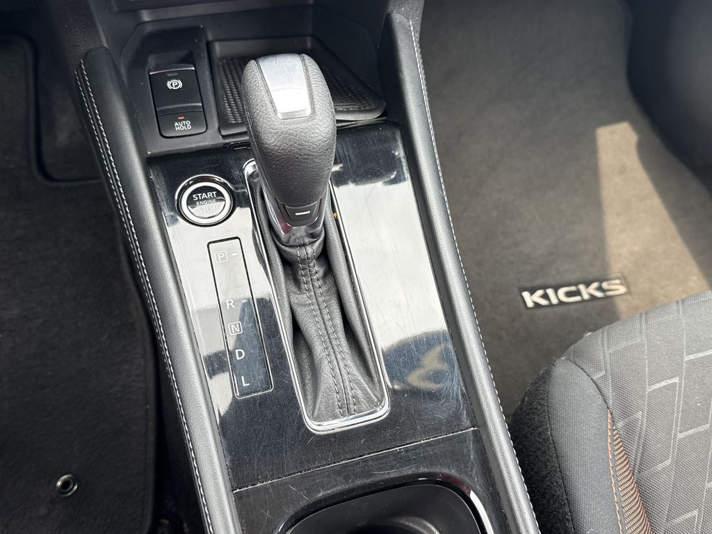 2023 Nissan Kicks SR White at South Houston Nissan