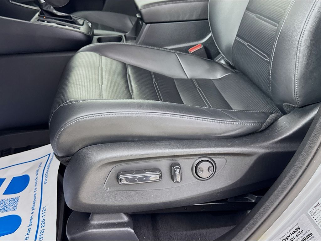 Used Car 2023 Honda Cr-v  Ex-l For Sale Under $30,000 In Austin, Texas