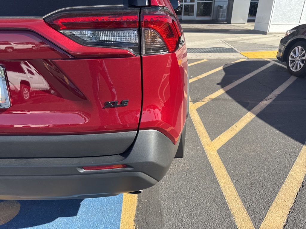 Thumbnail: 2024 Toyota RAV4 - 5