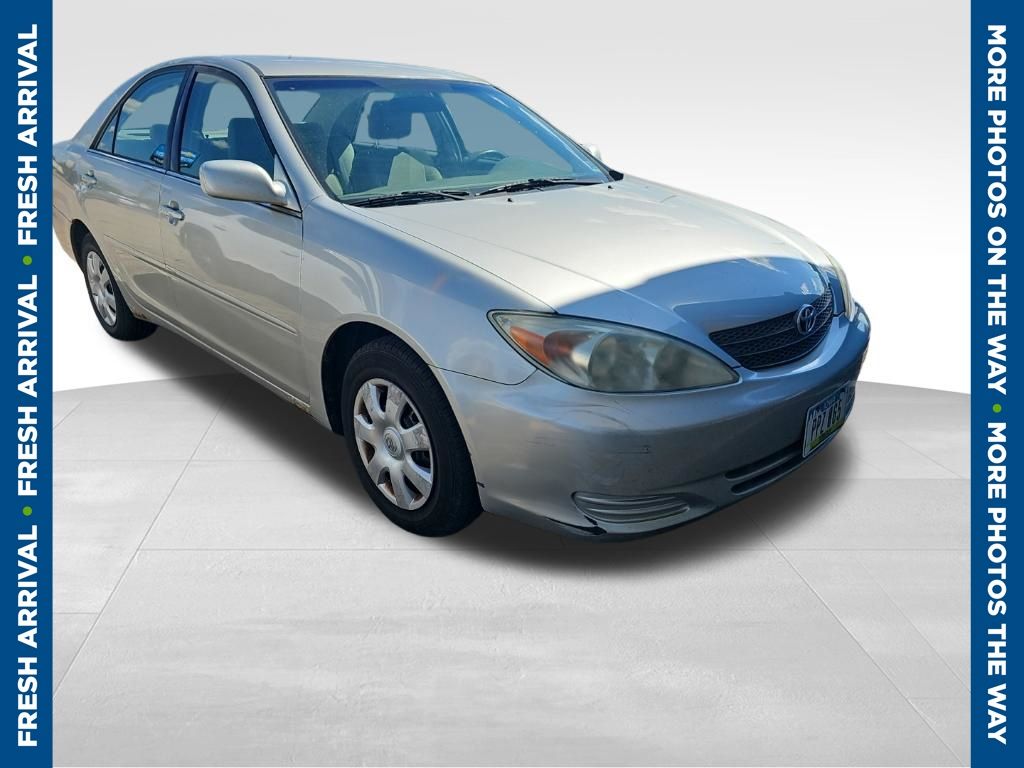 2004 Toyota Camry LE FWD Sedan Front-Wheel Drive