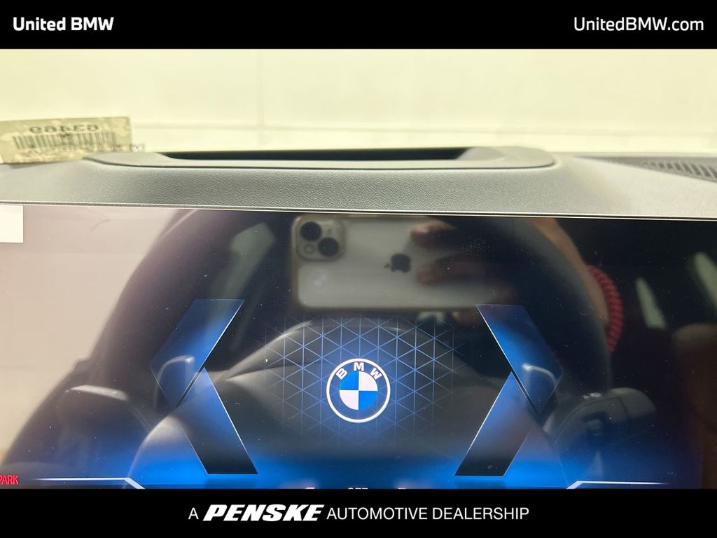 Thumbnail: 2026 BMW X7 - 15