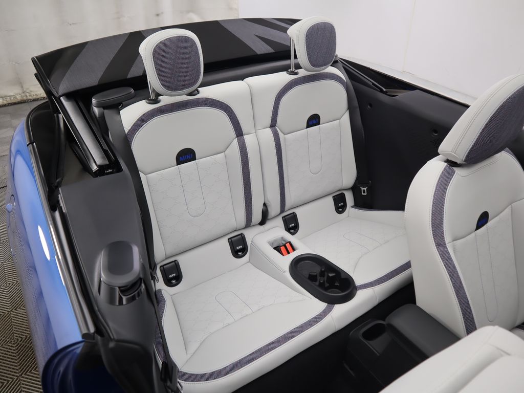 Thumbnail: 2026 MINI Cooper - 32