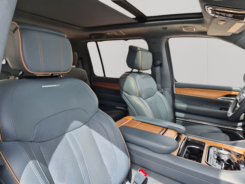 Used Car 2022 Jeep Grand Wagoneer  Series Ii For Sale Under $60,000 In Austin, Texas