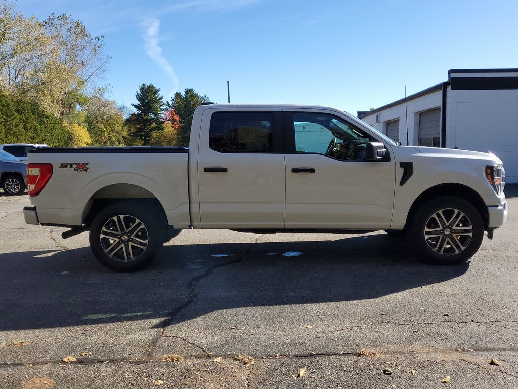 2023 Ford F-150 XL 8