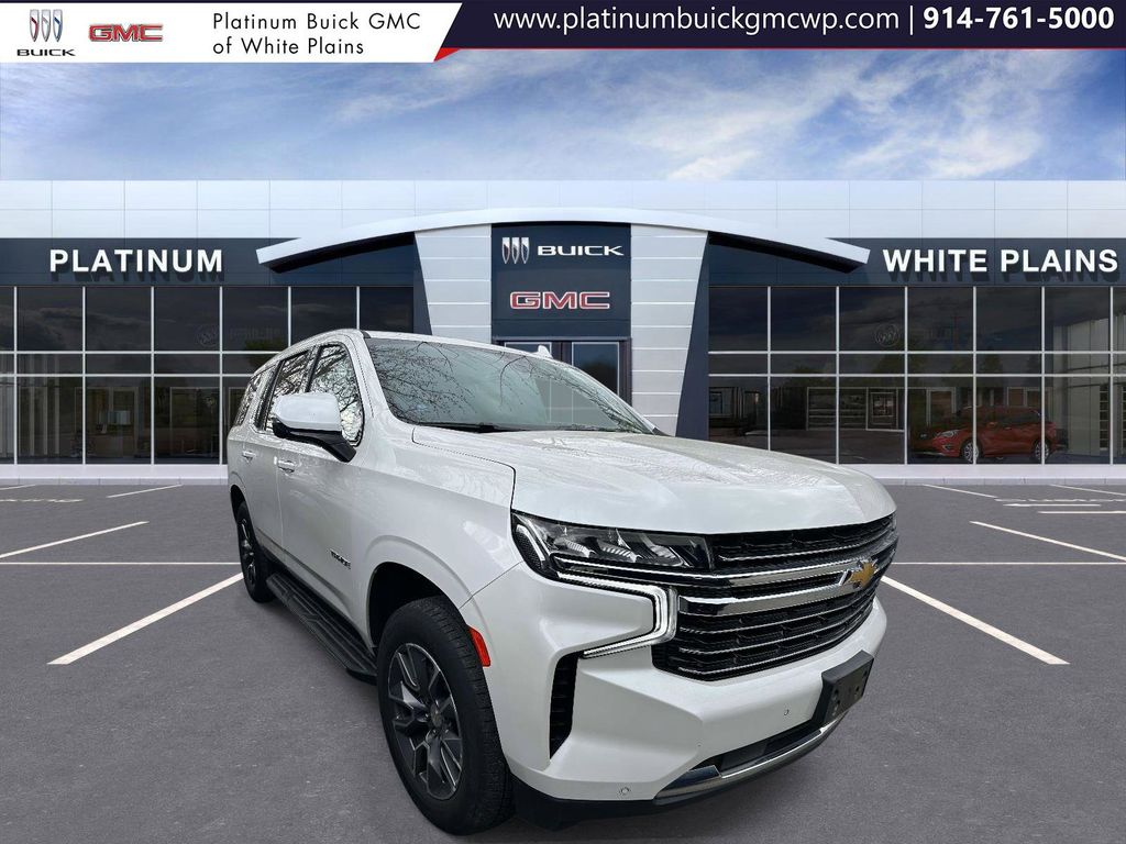 White (Iridescent Pearl Tricoat) 2022 Chevrolet Tahoe LT 4WD SUV / Crossover Four-Wheel Drive Automatic