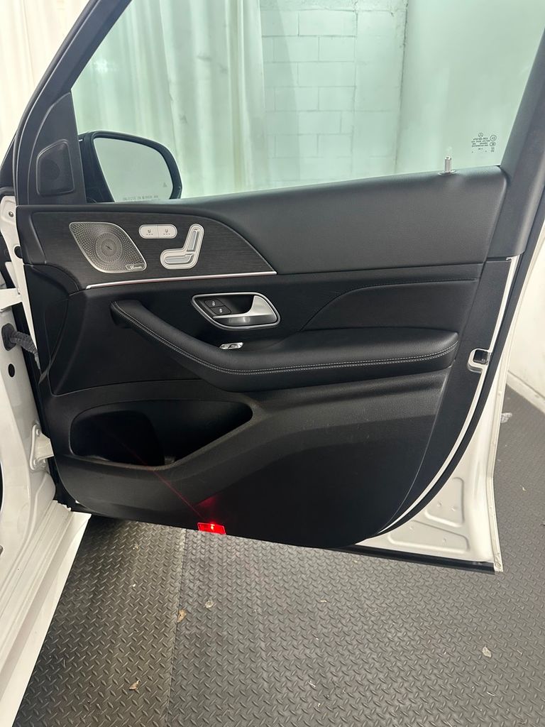 used 2022 Mercedes-Benz GLE car, priced at $34,985