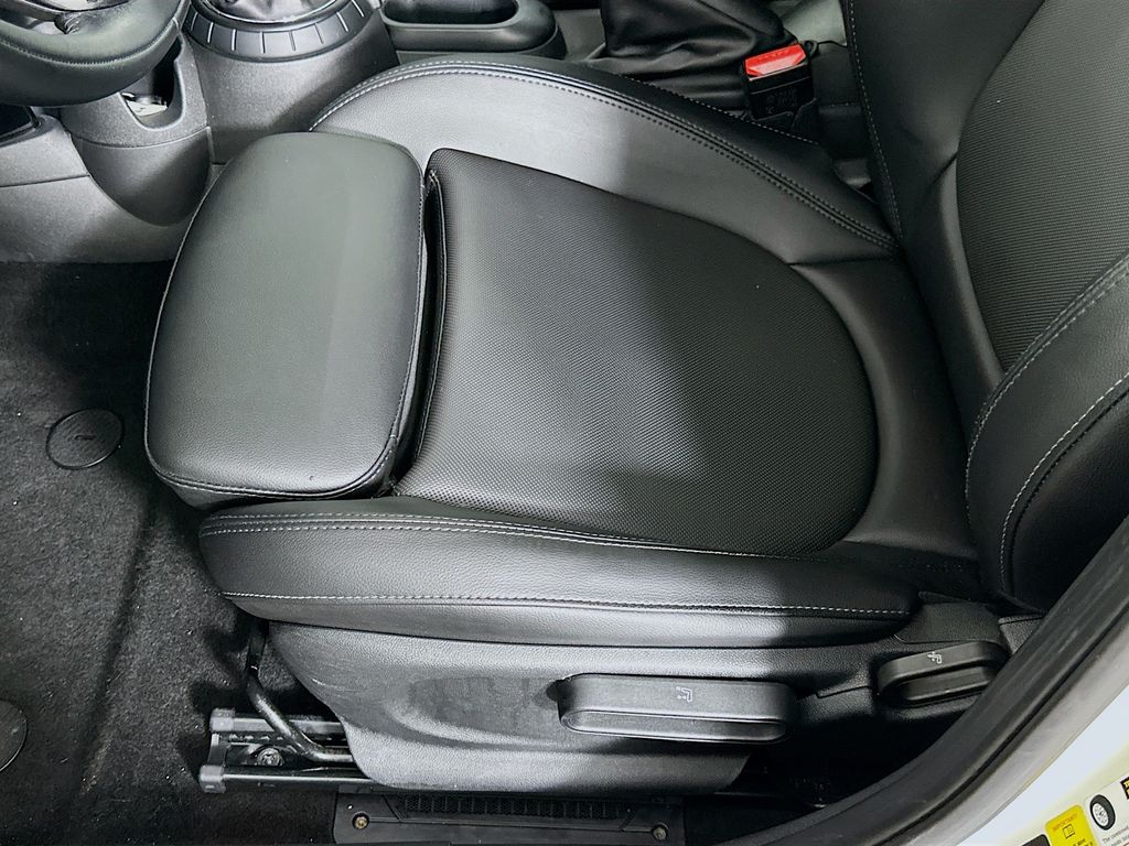 2016 MINI Cooper Base 18