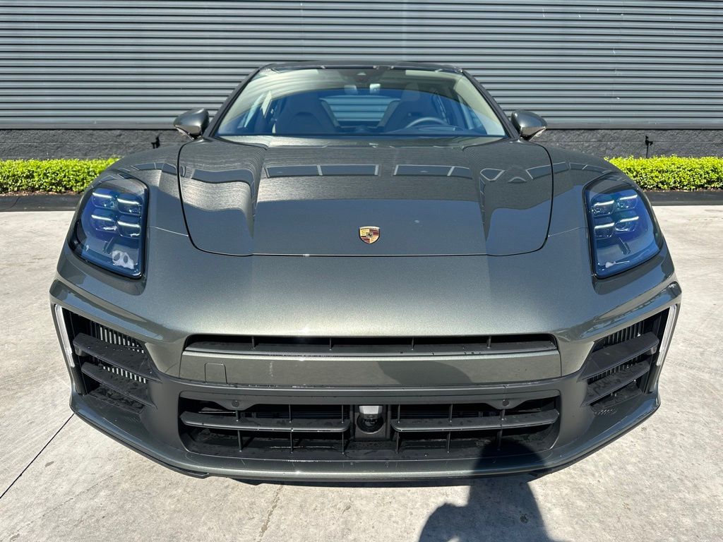 Thumbnail: 2026 Porsche Panamera - 8