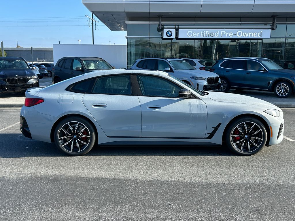 Thumbnail: 2025 BMW i4 - 6