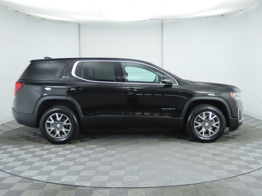 2023 GMC Acadia SLE 4