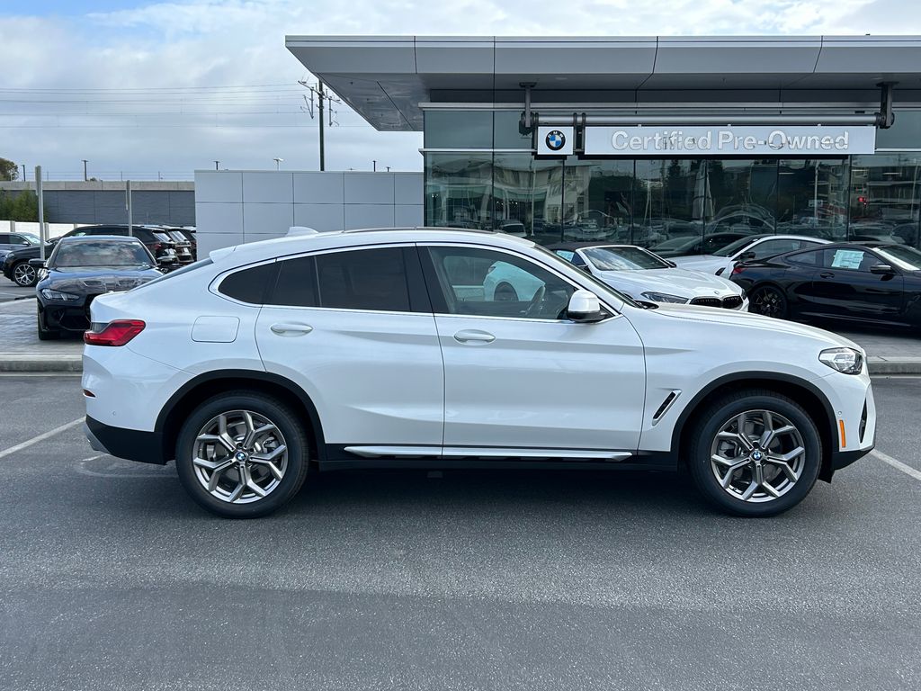 2025 BMW X4 xDrive30i 6