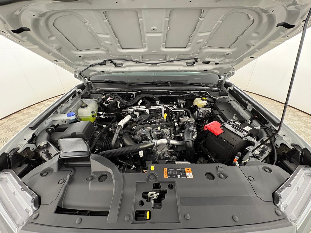 New 2026 White Ford XLT image 32