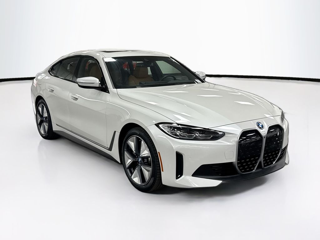 Thumbnail: 2023 BMW i4 - 3